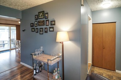 3212GlenbrookDrMLS-14