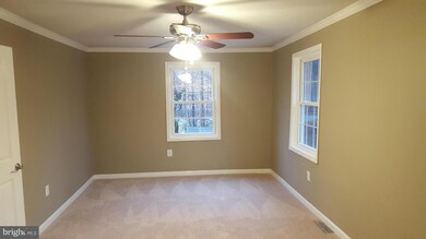 332 Carmody Hills Dr, Capitol Heights, MD 20743 - photo 7