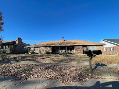 1631 E Lark St, Springfield, MO 65804 - photo 2