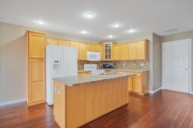 1416 Myrtle Beach Ave, Champaign, IL 61822 - photo 7