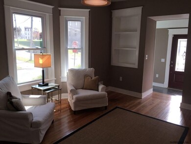 253 Myrtle Ave, Albany, NY 12208 - photo 4