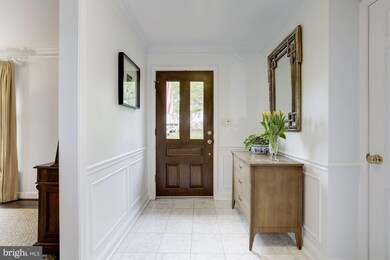 9633 Weathered Oak Ct, Bethesda, MD 20817 - photo 3