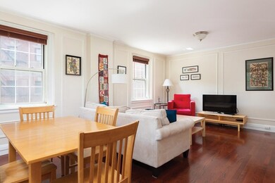 Warwick Condos unit 242, Brookline, MA 02446 - photo 3