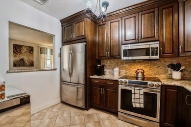 1029 Pleasant St unit 6, Worcester, MA 01602 - photo 7