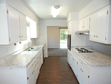 2700 Alfreda Way, Redding, CA 96002 - photo 5