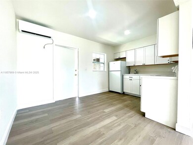 1004 SW 24th Ave unit 2-East, Fort Lauderdale, FL 33312 - photo 6