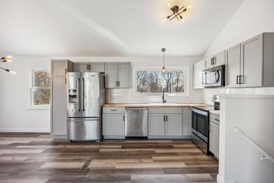 9-web-or-mls-1512-lillian-ln