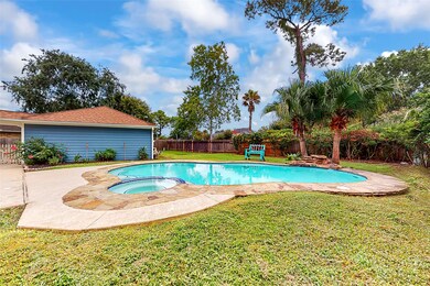 1807 Hunt Dr, Friendswood, TX 77546 - photo 6