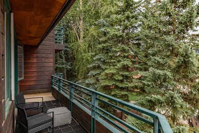 LRdeckWest