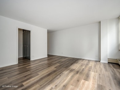 Granville Beach Condominiums unit 1610, Chicago, IL 60660 - photo 3