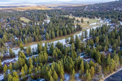 2621 NW Champion Cir, Bend, OR 97703 - photo 2