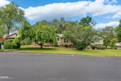 310 Hollywood Cir, Sevierville, TN 37862 - photo 3