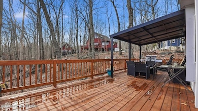 109 Saunders Dr, Bushkill, PA 18324 - photo 5