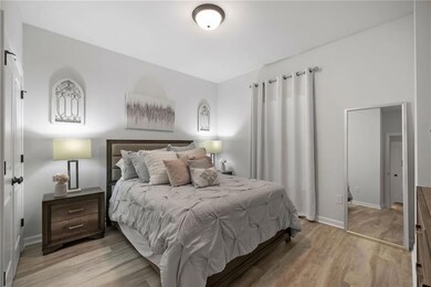 Guest bedroom.