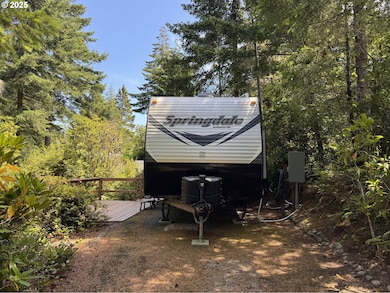 248 Horseshoe Bend, Florence, OR 97439 - photo 2