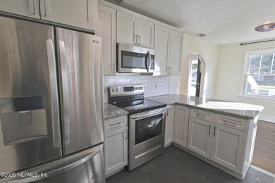 4651 Astral St, Jacksonville, FL 32205 - photo 7