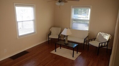 147 N Wiggs St, Griffith, IN 46319 - photo 2