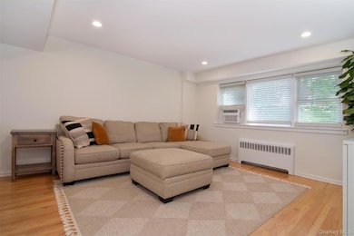 140 N Broadway unit O-T24, Irvington, NY 10533 - photo 4