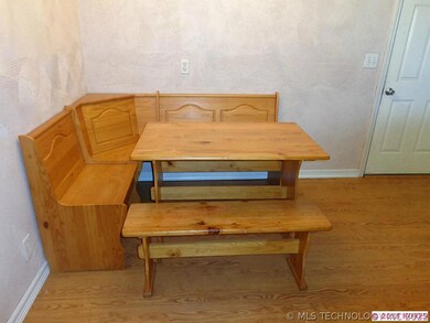 301 S 4th St, Broken Arrow, OK 74012 - photo 4