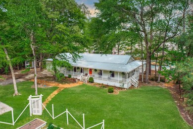 30 Creek Forest Ln, Conroe, TX 77384 - photo 2