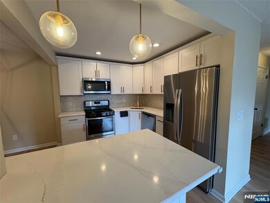 861 Juniper Way, Mahwah, NJ 07430 - photo 6