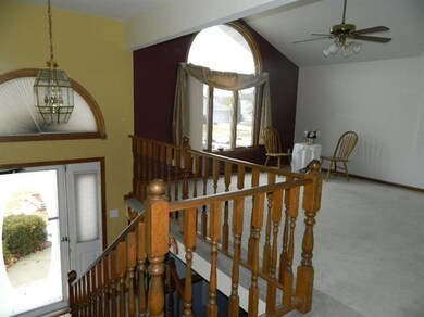 9062 Pineview Ln, Crown Point, IN 46307 - photo 5