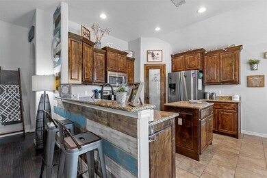 408 Green Meadow Ct, Boyd, TX 76023 - photo 5