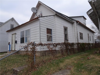 2230 E Lynn St, Anderson, IN 46016 - photo 2