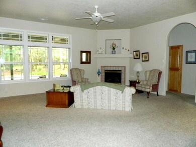 892 Barker Dr, Merlin, OR 97532 - photo 7