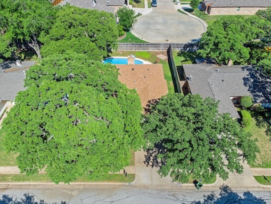 2732 Meadow Green, Bedford, TX 76021 - photo 6