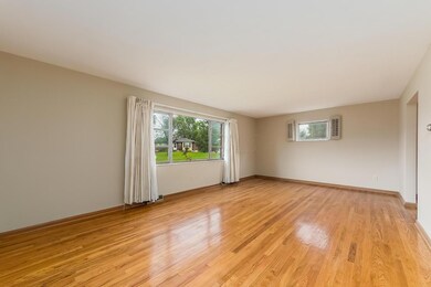 C - 1813 Kenview010