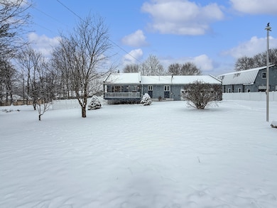 36 N Wiggin St, Greenville, ME 04441 - photo 2