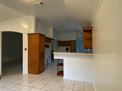 6405 Gold St, Houston, TX 77026 - photo 4