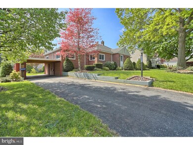 405 Parkside Ave, Reading, PA 19607 - photo 3