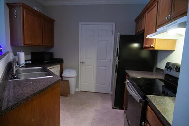 Kitchen01