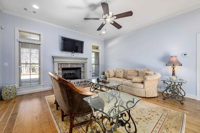 GAS FIREPLACE