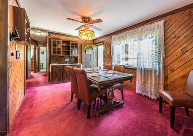 4 Hemlock Dr-16