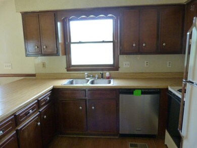 129 Tanglewood Dr, Manchester, TN 37355 - photo 5