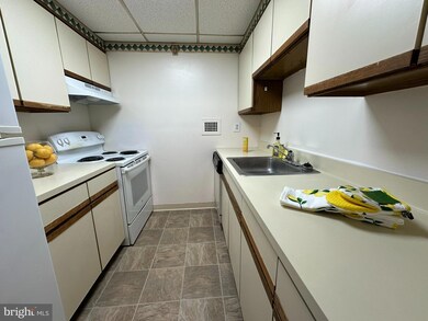 2834 Atlantic Ave unit 907, Atlantic City, NJ 08401 - photo 4