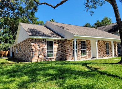 11926 Stillwater Dr, Houston, TX 77070 - photo 4