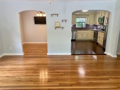 1300 15th St N, Saint Petersburg, FL 33705 - photo 5