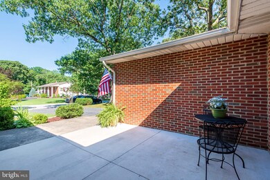 184 Falcon Dr, Pasadena, MD 21122 - photo 3