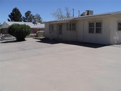 8148 Williamette Ave, El Paso, TX 79907 - photo 3