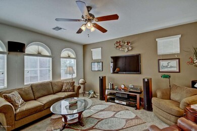 Living room 3