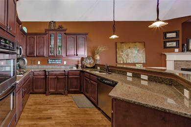 Hardwood Floor, Granite Countertop, Stainless Stee