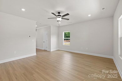 3526 Saddlebred Dr, Gastonia, NC 28052 - photo 4