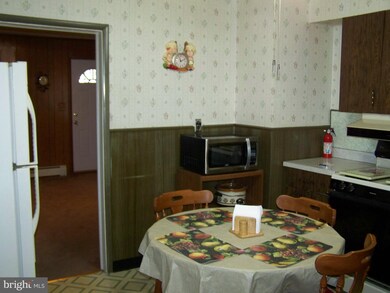 400 Mace Ave, Essex, MD 21221 - photo 5