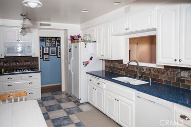 728 S Kenmore St, Anaheim, CA 92804 - photo 4