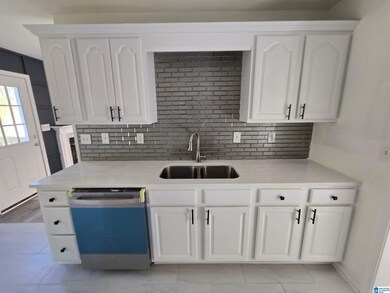 976 Hickory St, Moody, AL 35004 - photo 4