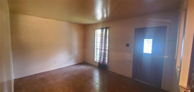 1914 Rainy River Dr, Houston, TX 77088 - photo 4